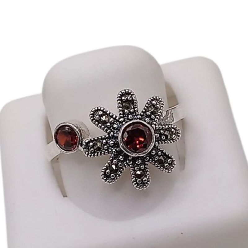 ANILLO MARQUESITA FLOR CZ ROJA, AJUSTABLE PLATA .925