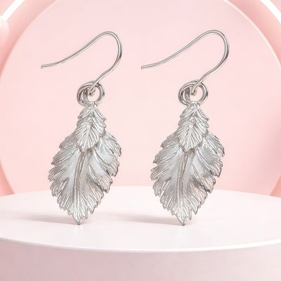 ARETE LARGO 4 CM, HOJAS, PLATA .925