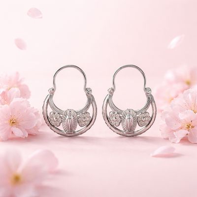 ARRACADA CANASTA CON VIRGEN DE GPE, 2.8 CM, PLATA .925