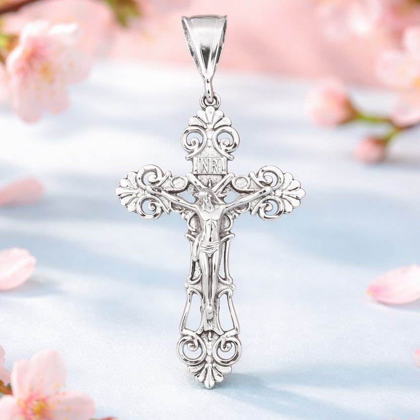 Filigree Cross Pendant with Christ, Mexican Silver, Measures 7 cm, ideal for chains from 10 mm to 6 mm wide.