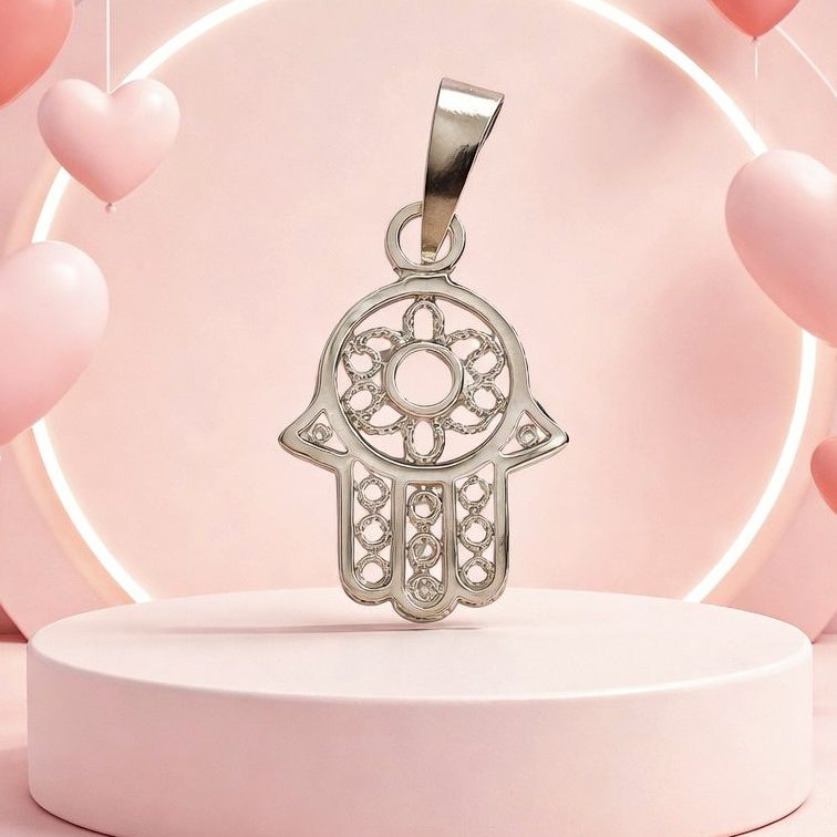 Dije Mano de Fatima Plata 925 Mexicana, Mide 3cm, Ideal para cadenas de 4mm o menos.