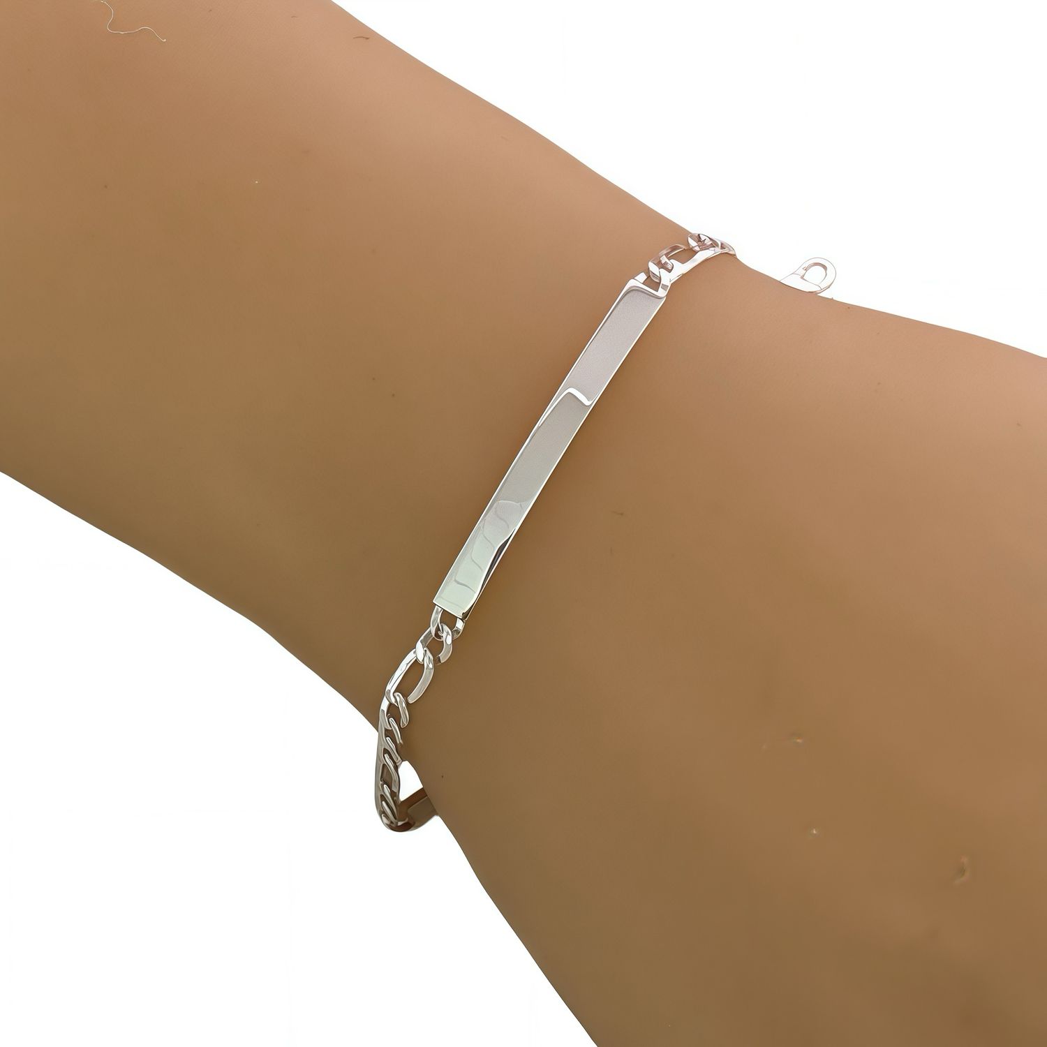 Pulsera con Placa estilo Figaro, Mide 3mm de ancho 6" de largo, Plata 925 mexicana.