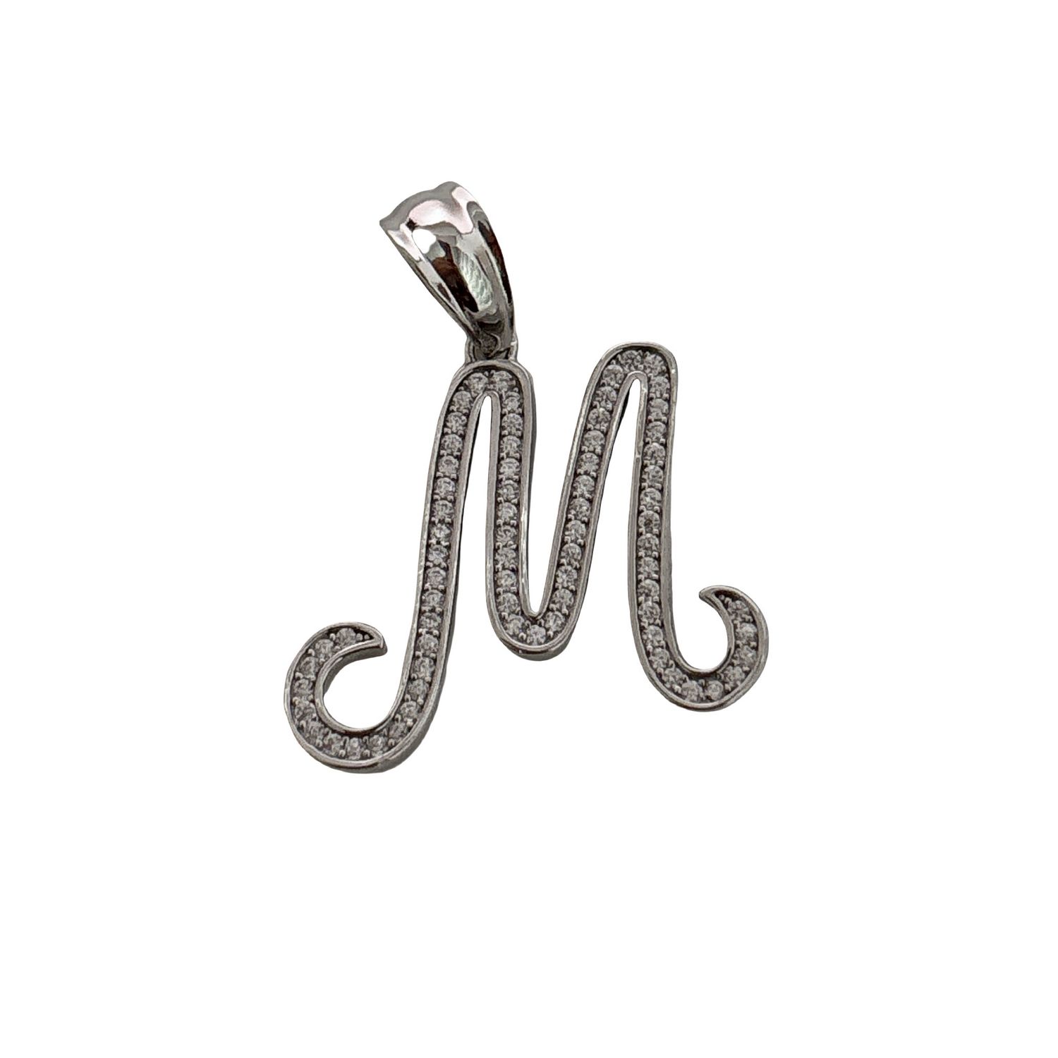 Dije Letra M micropabe mide 4 Cm, ideal para cadenas de 5Mm o menos, con Rodio en Plata 925 Italiana.