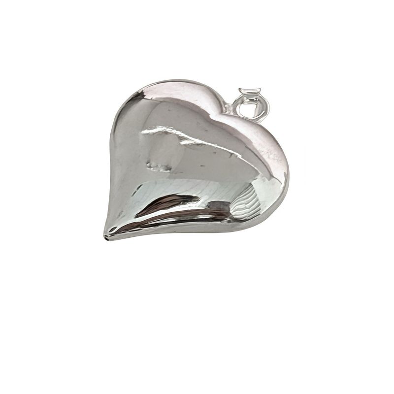 Dije Corazon Bombacho en 3D, mide 4.5cm, ideal para cadenas de 3mm o menos. en Plata 925 Mexicana.