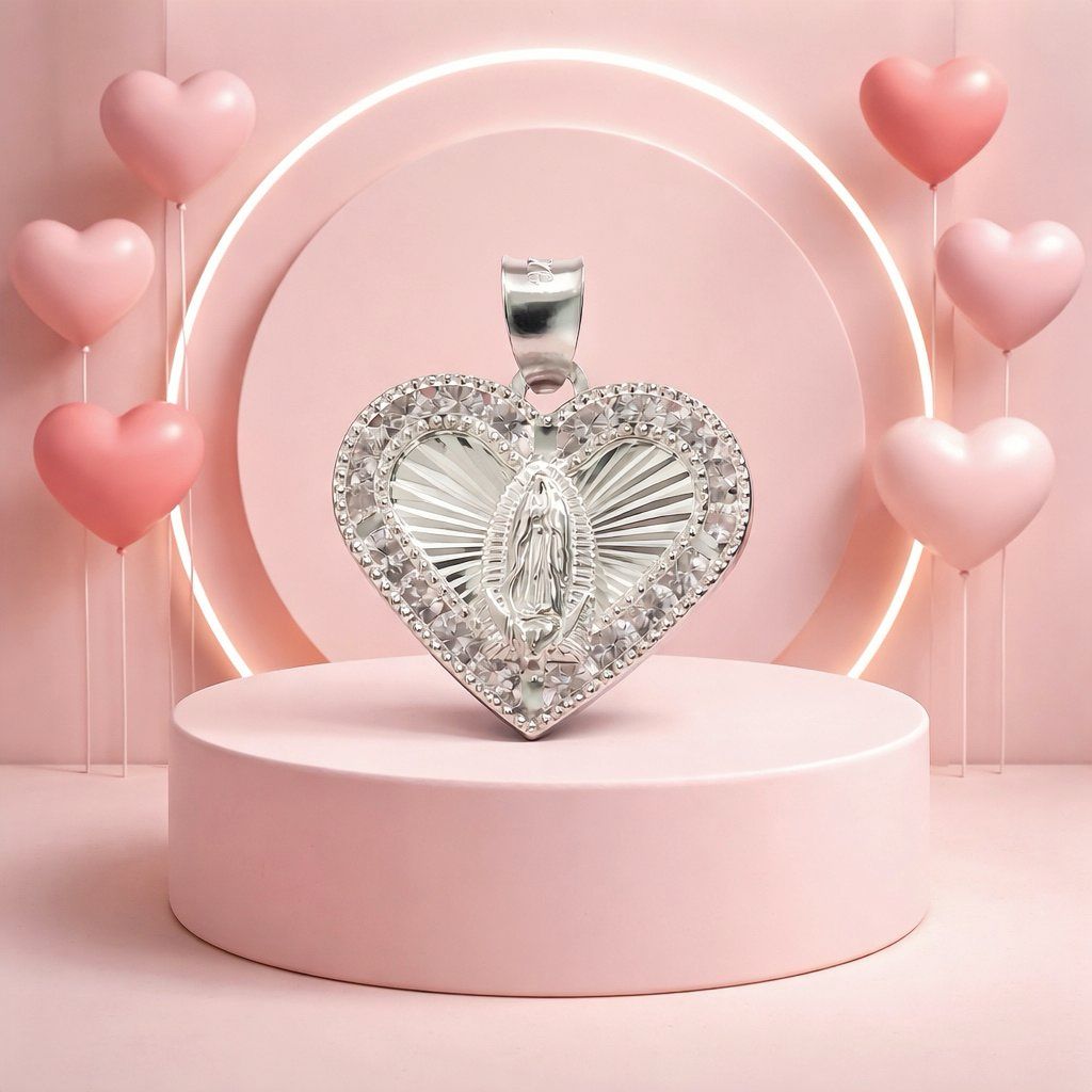 Dije Corazon Virgen de Guadalupe, mide 3cm ideal para cadenas de 3mm o menos de ancho, en Plata 925 Mexicana.