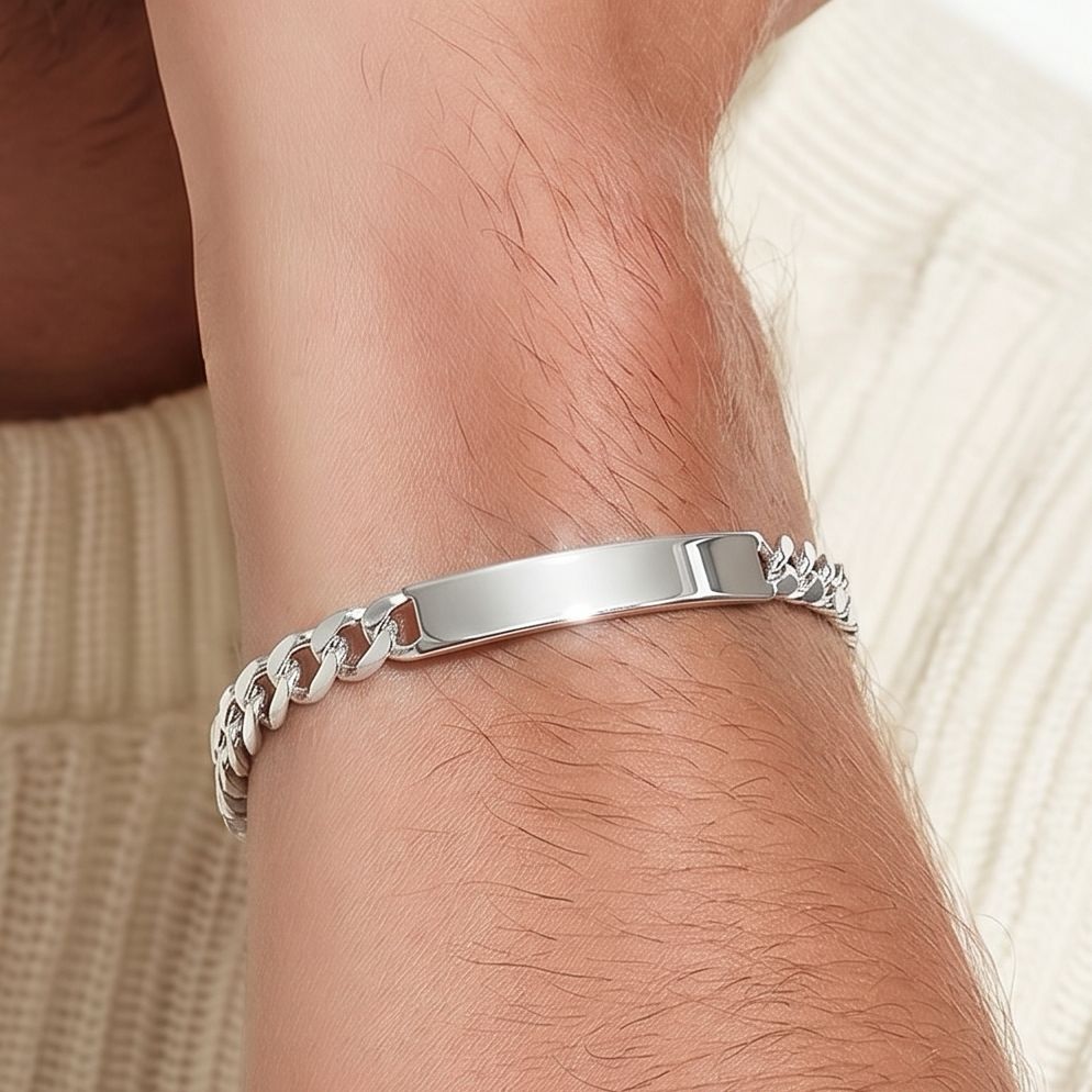 Pulsera con Placa estilo Cubano, 6mm de ancho, mide 8" de largo, en plata 925 Italiana.