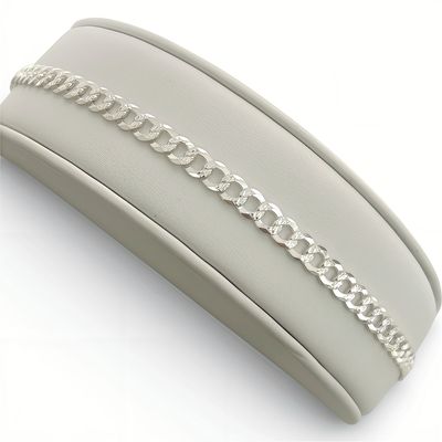 Pulsera estilo Cubano Diamamntado, Mide 5MM de ancho, y 8" de largo en Plata 925 Italiana.