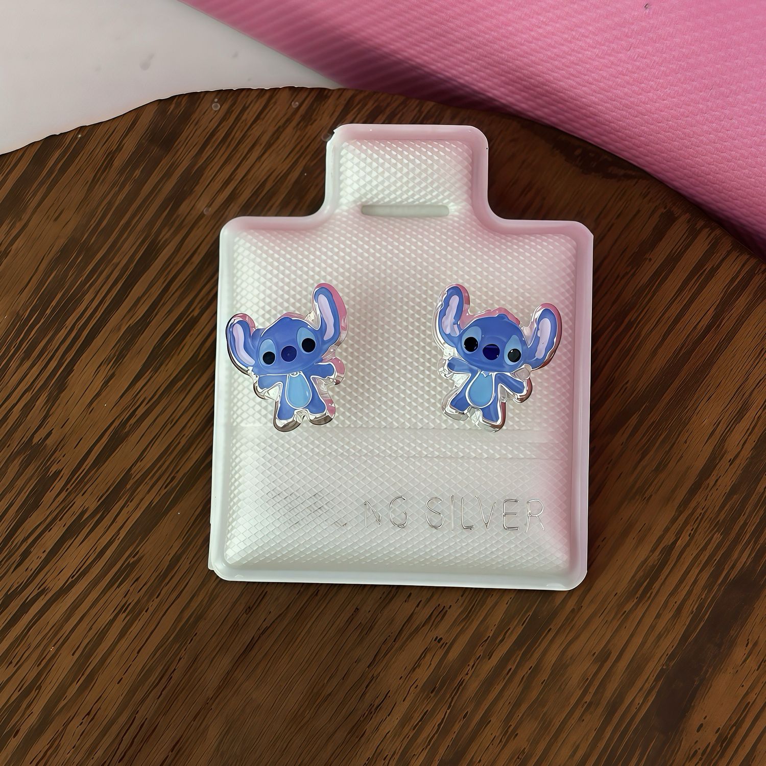 Broquel Animalito  con esmalte en Plata 925 MX