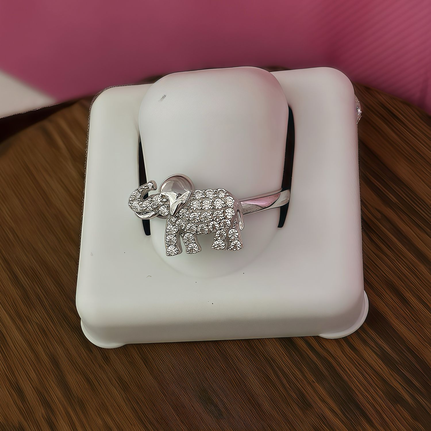 Anillo Elefante Micropabe Tallas disponible en # 7 Plata 925 Italiana.