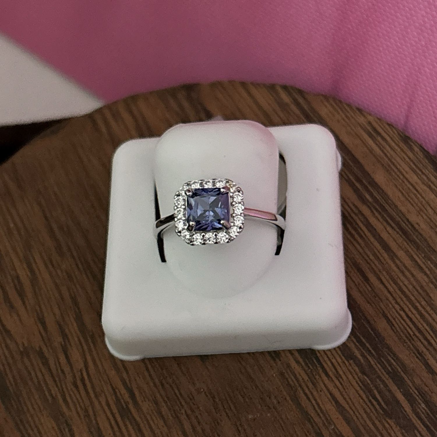 Anillo Corte princessa Con Zirconia LILA Plata 925 Italiana.