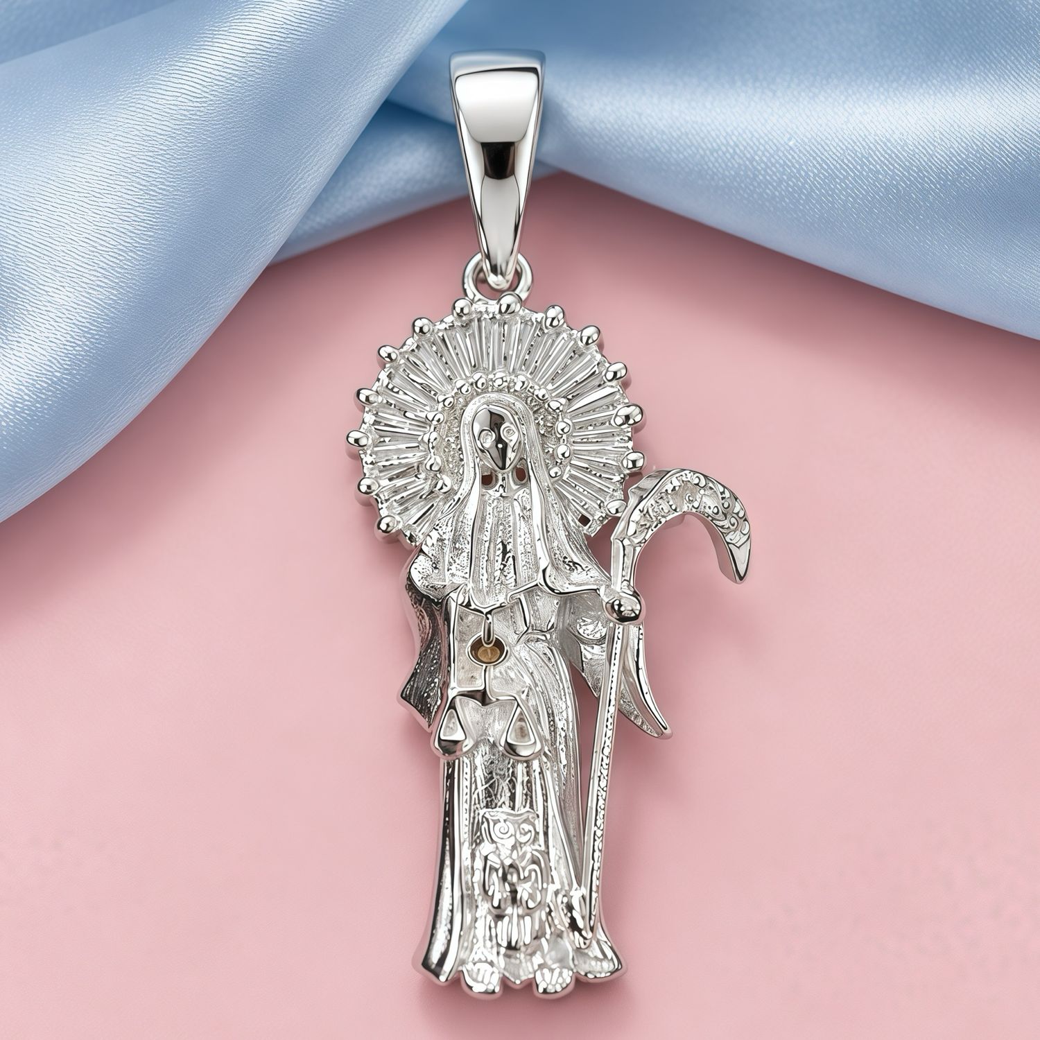 Dije Santa Muerte con ZC's  Plata Mexicana 925