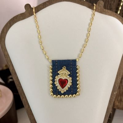 Collar Escapurario Demi Brass Plated Corazon Corona