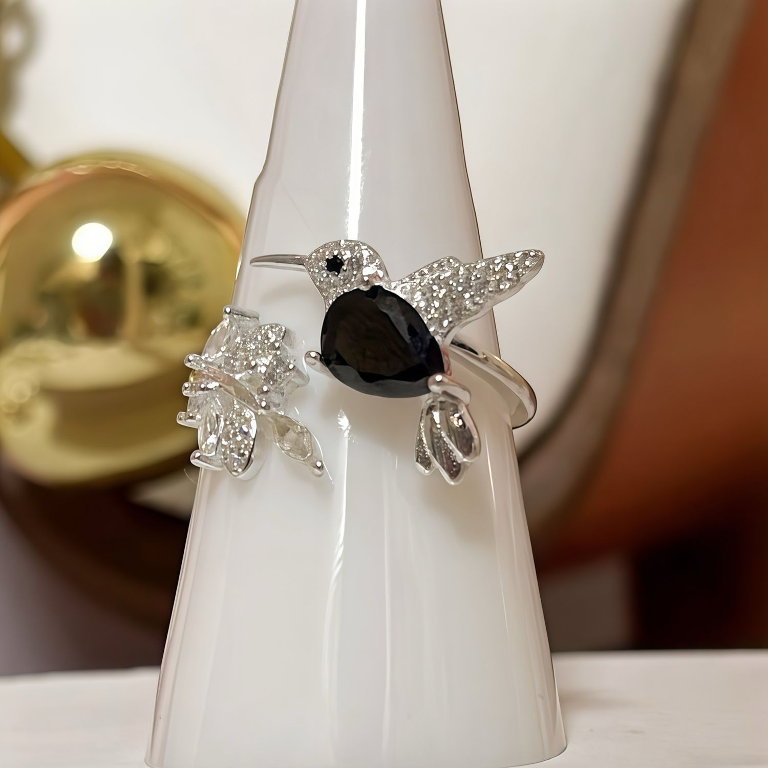 Anillo Artesanal Colibri  Color Negro Multi Zirconias, Plata Mexicana .925