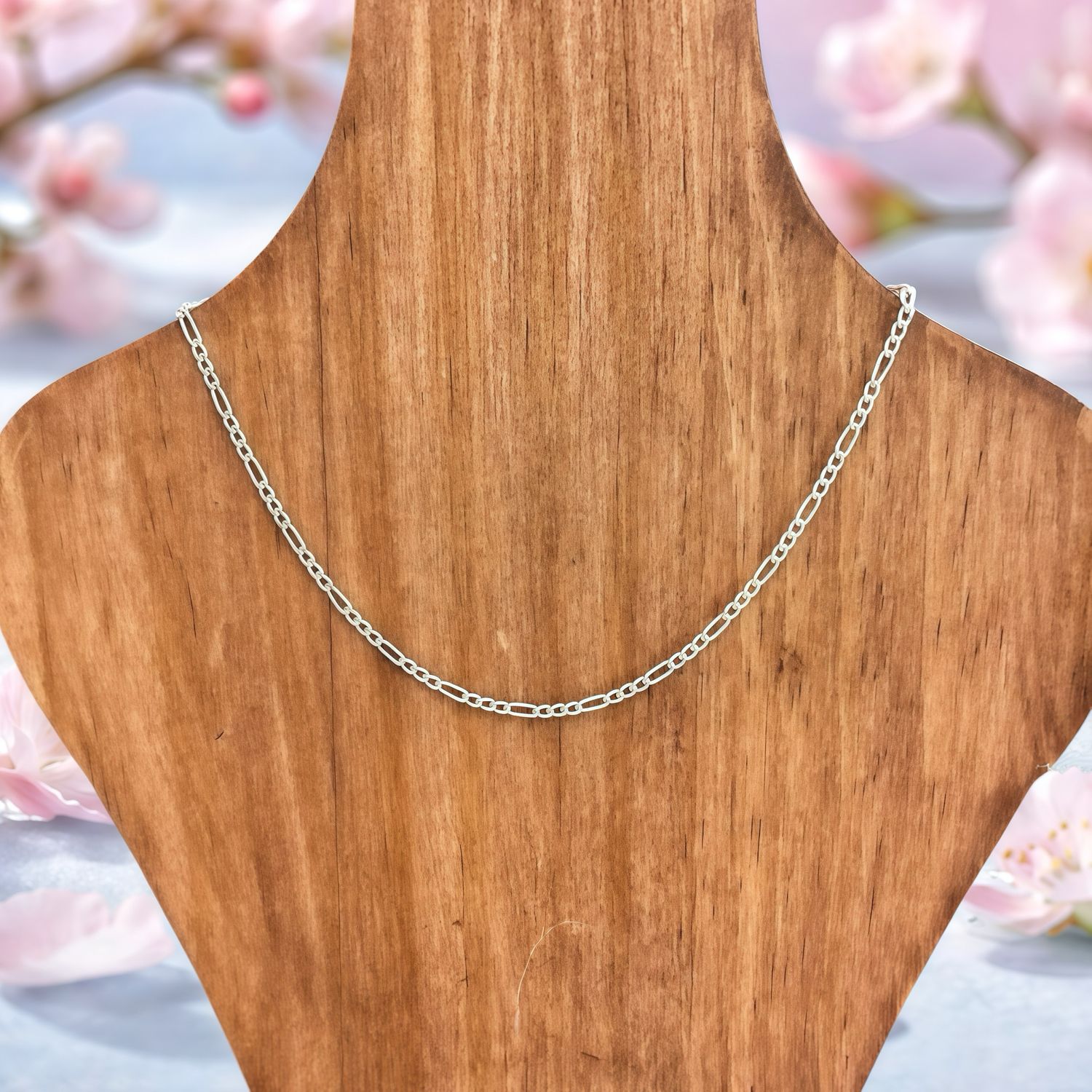 Cadena Figaro 2mm de ancho 18" de Largo, Plata Mexicana 925.