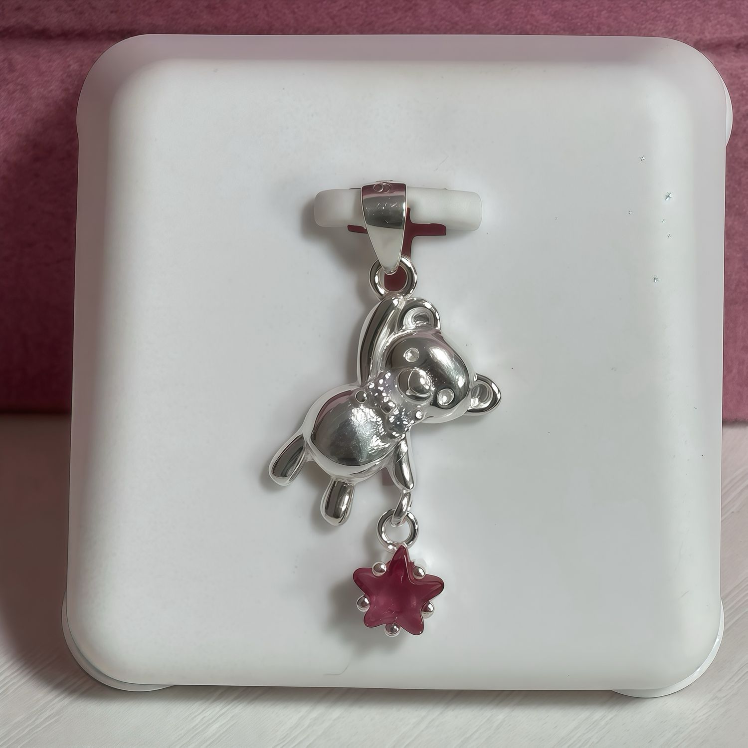 Dije Osito con Estrella Rosa,mide 2.5cm  Plata 925 Mexicana