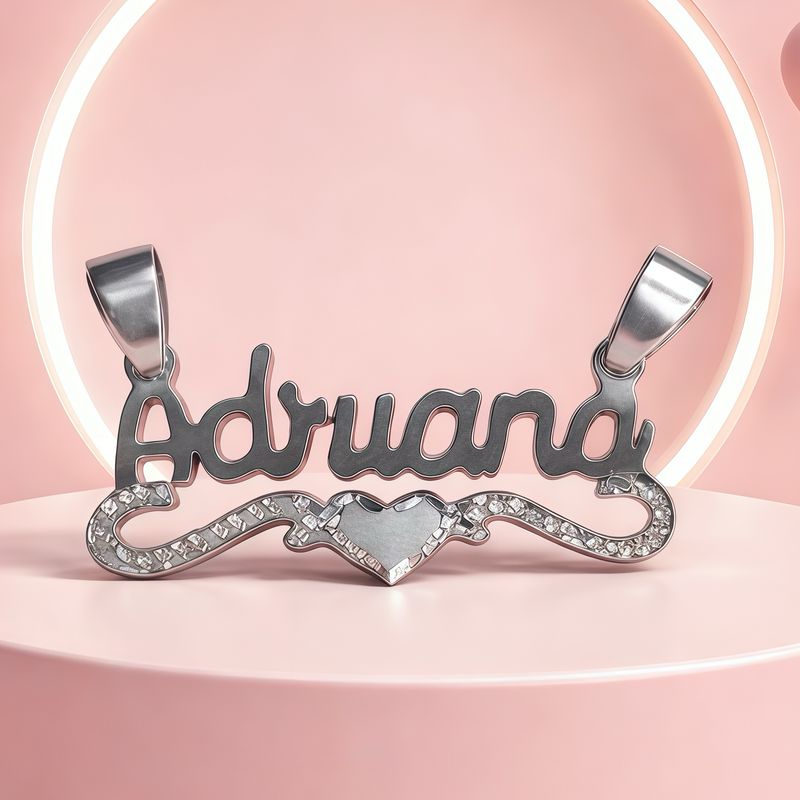 Nombre "ADRIANA " mide 3.5cm Plata 925 Mexicana.