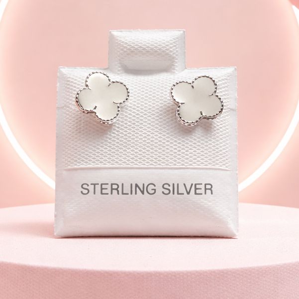 Broquel Trebol Van blanco 7MM Plata 925 MX