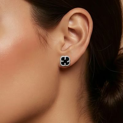 Arete trebol Esmaltado Negro 9mm, Broche de mariposa, Plata 925 Mexicana