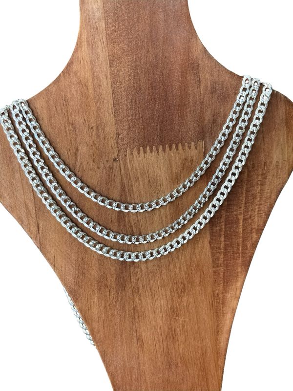 Cadena Cubana 5.5MM de ancho Diamantada, mide 20"Plata italiana 925