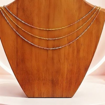 Cadena estilo Rolo con chapa de Oro en tres colores, Mide 20" de largo en Plata 925 Italiana