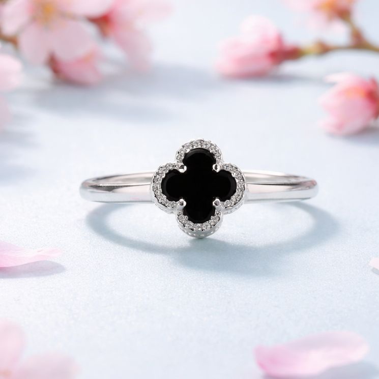 Anillo Trebol Negro en Plata 925 MX