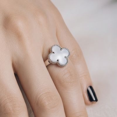 Anillo trébol esmaltado Blanco Plata MX