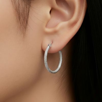 Arracada Fancy Arenada  mide 2.2CM de Diámetro Plata 925 MX