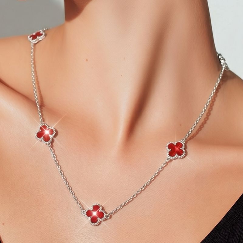 Collar Trébol mide 18” de largo color Rojo Plata 925 Mx 