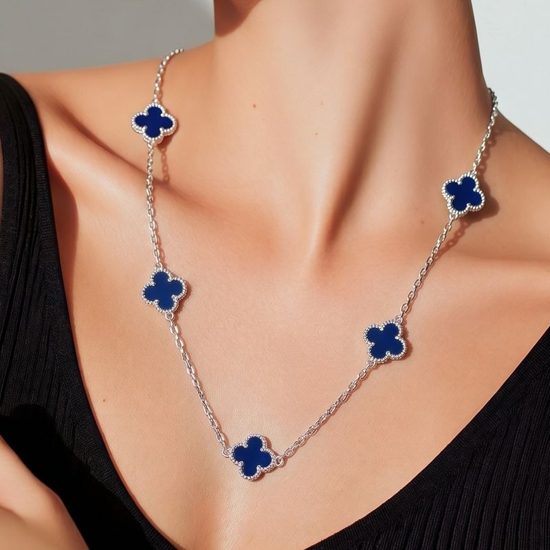 Collar Trébol mide 20 de largo color Azul Plata 925 Mx 