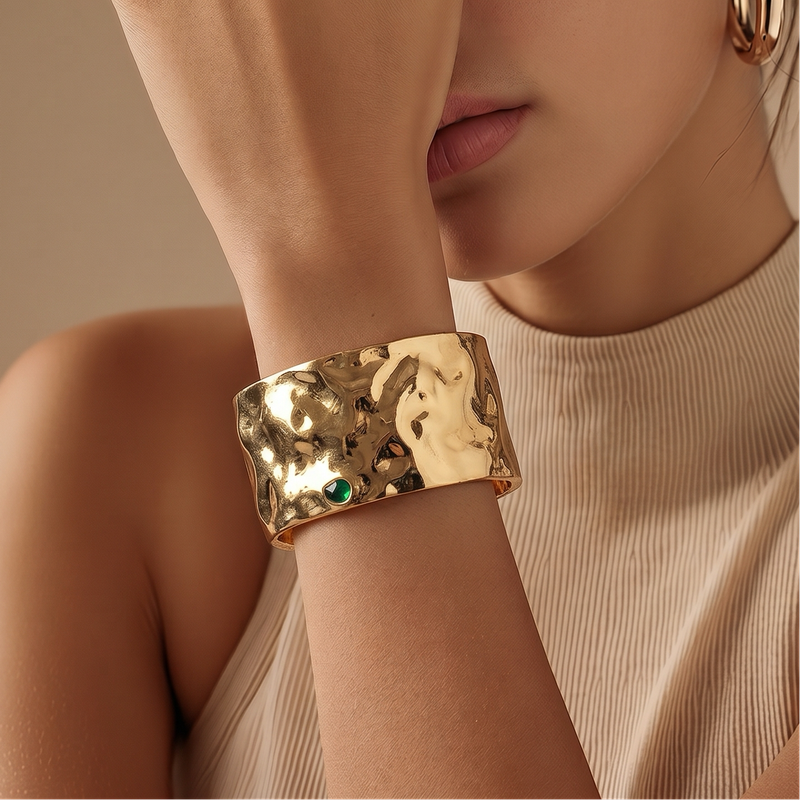 Brazalete Fashion Dorado  ovalado, Bisutería en Acero