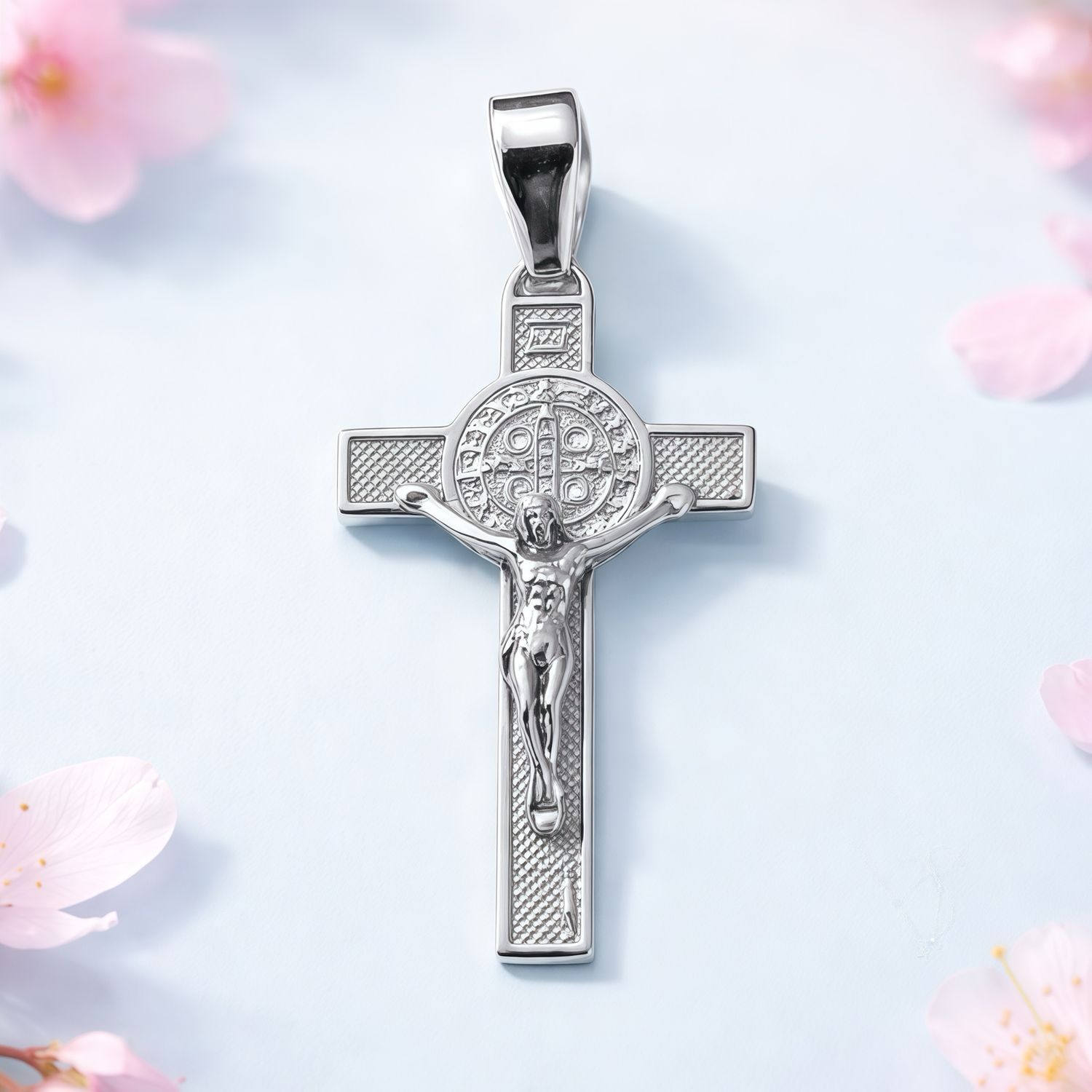 Cruz de San Benito Mide 4CM, ideal para cadena 5mm Plata 925