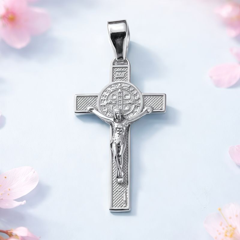 Cruz de San Benito Mide 4CM, ideal para cadena 5mm Plata 925