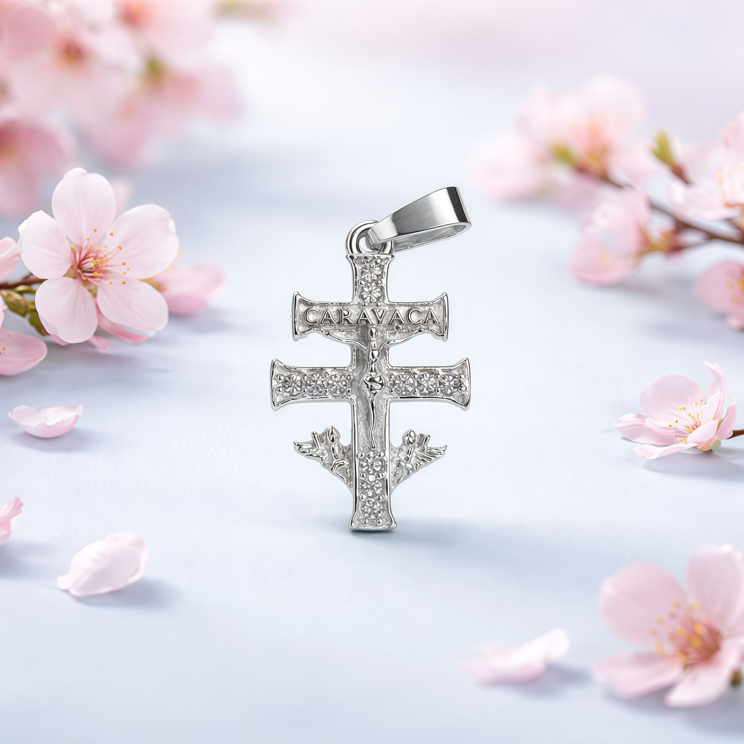 Dije Cruz de Caravaca con Piedra Blanca mide 2.5cm, Plata 925 Mexicana