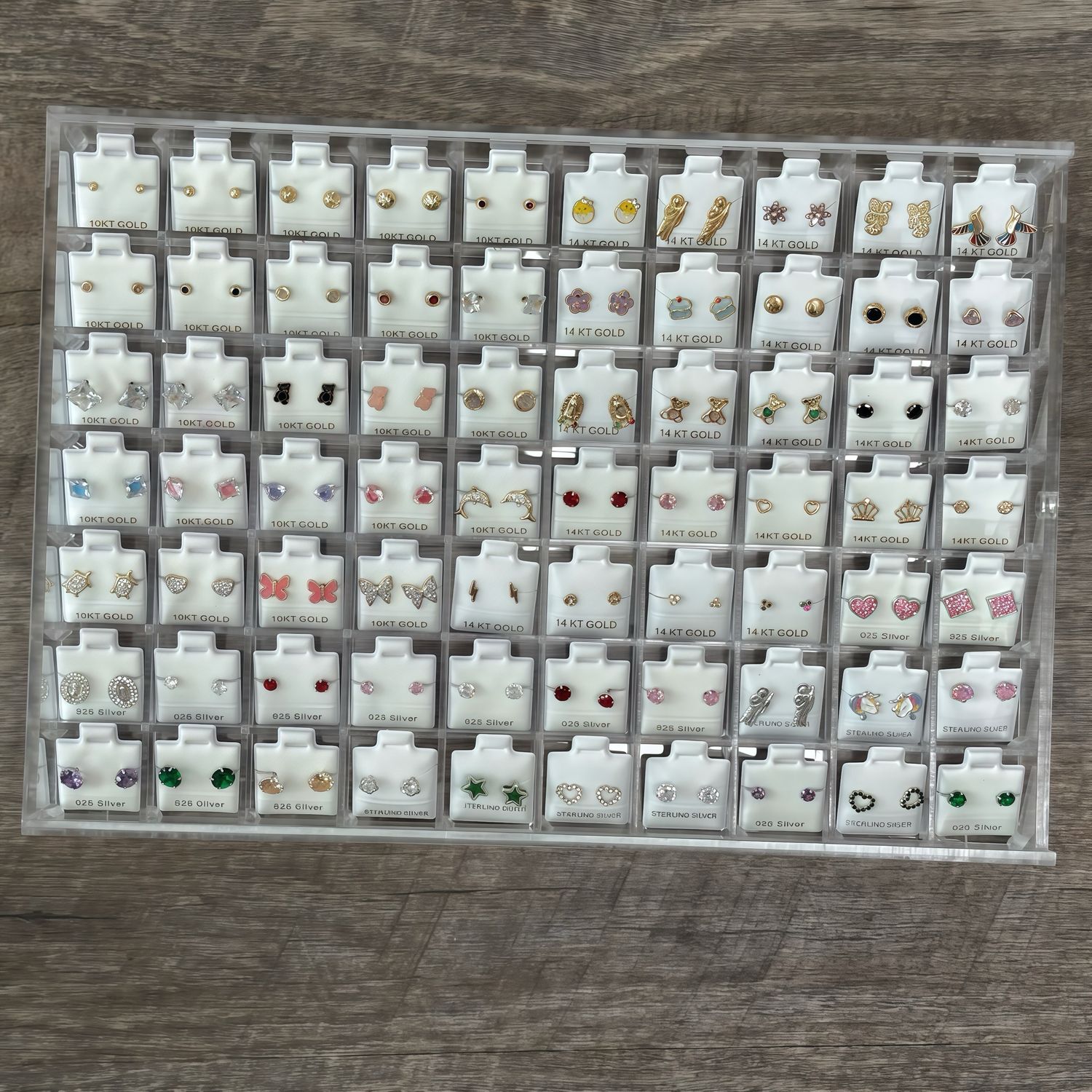 Charola Mixta Plata y Oro de 10 y 14K con 70 pares 