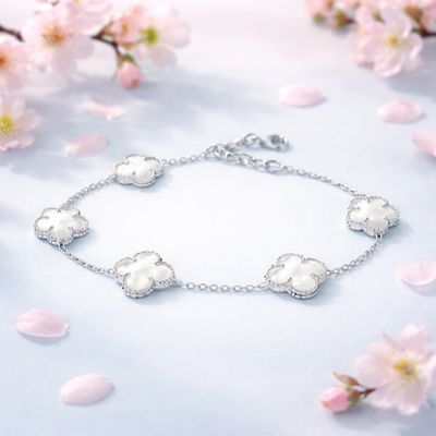 Pulsera Trébol nácar Blanca  plata 925 italiana, Mide hasta 8.5" con extension