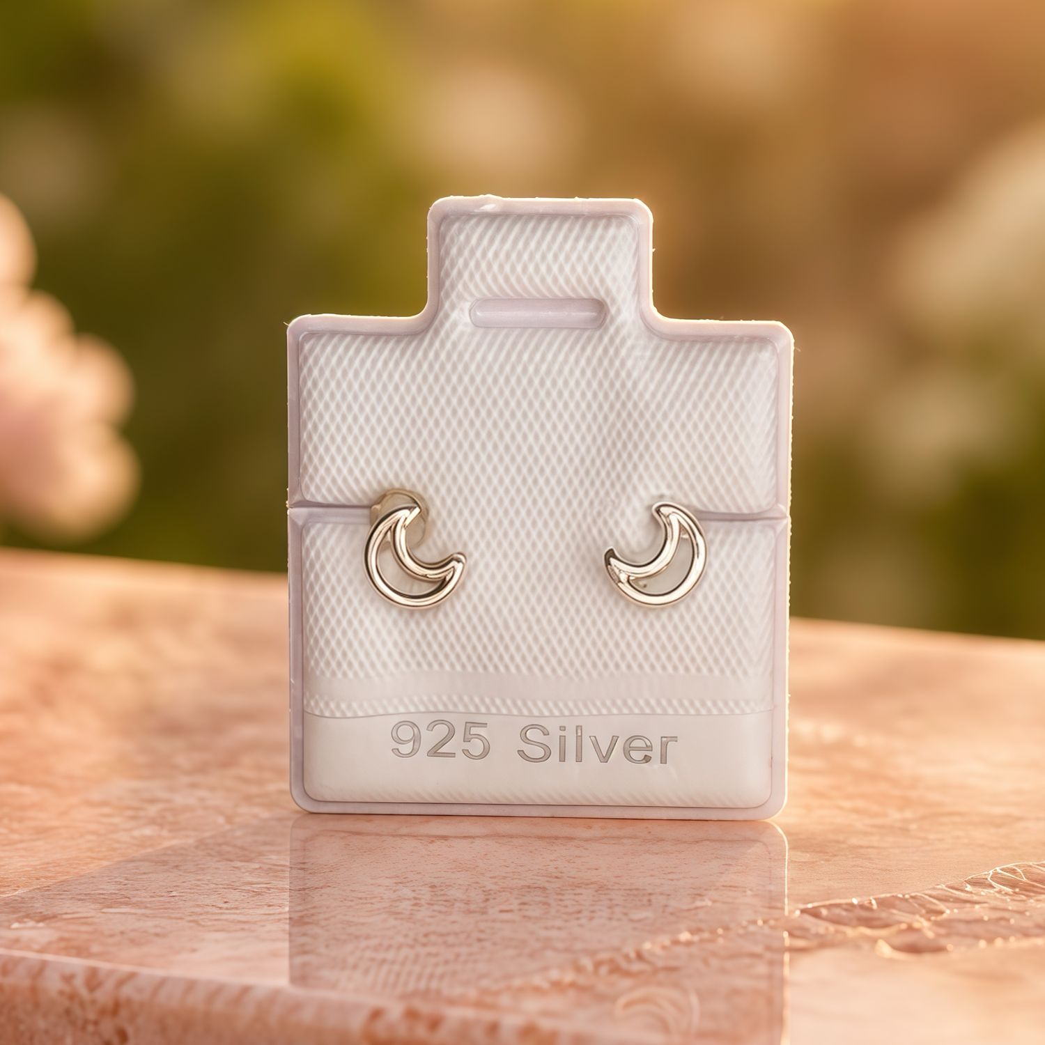 Broquel Silueta Lunita 4mm Plata 925 MX