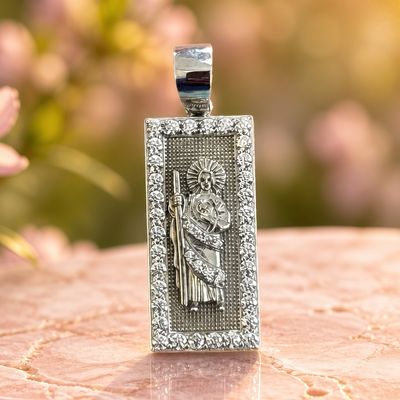 Dije Fancy San Judas con Piedra Micropabe mide 3.5cm, Ideal para cadenas de 4mm o Menos, Plata tailandesa