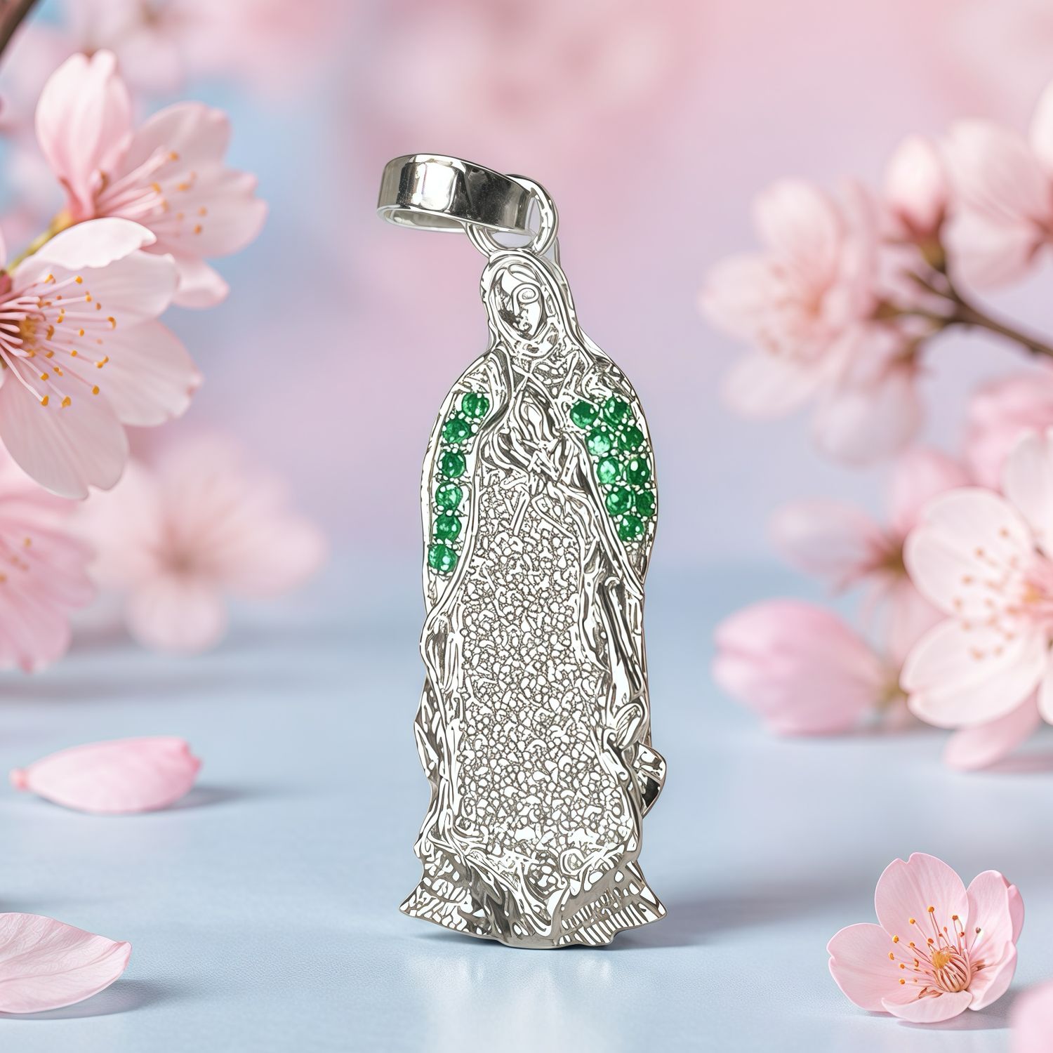 Dije Virgen de Guadalupe 3cm manto verde Plata 925 mexicana
