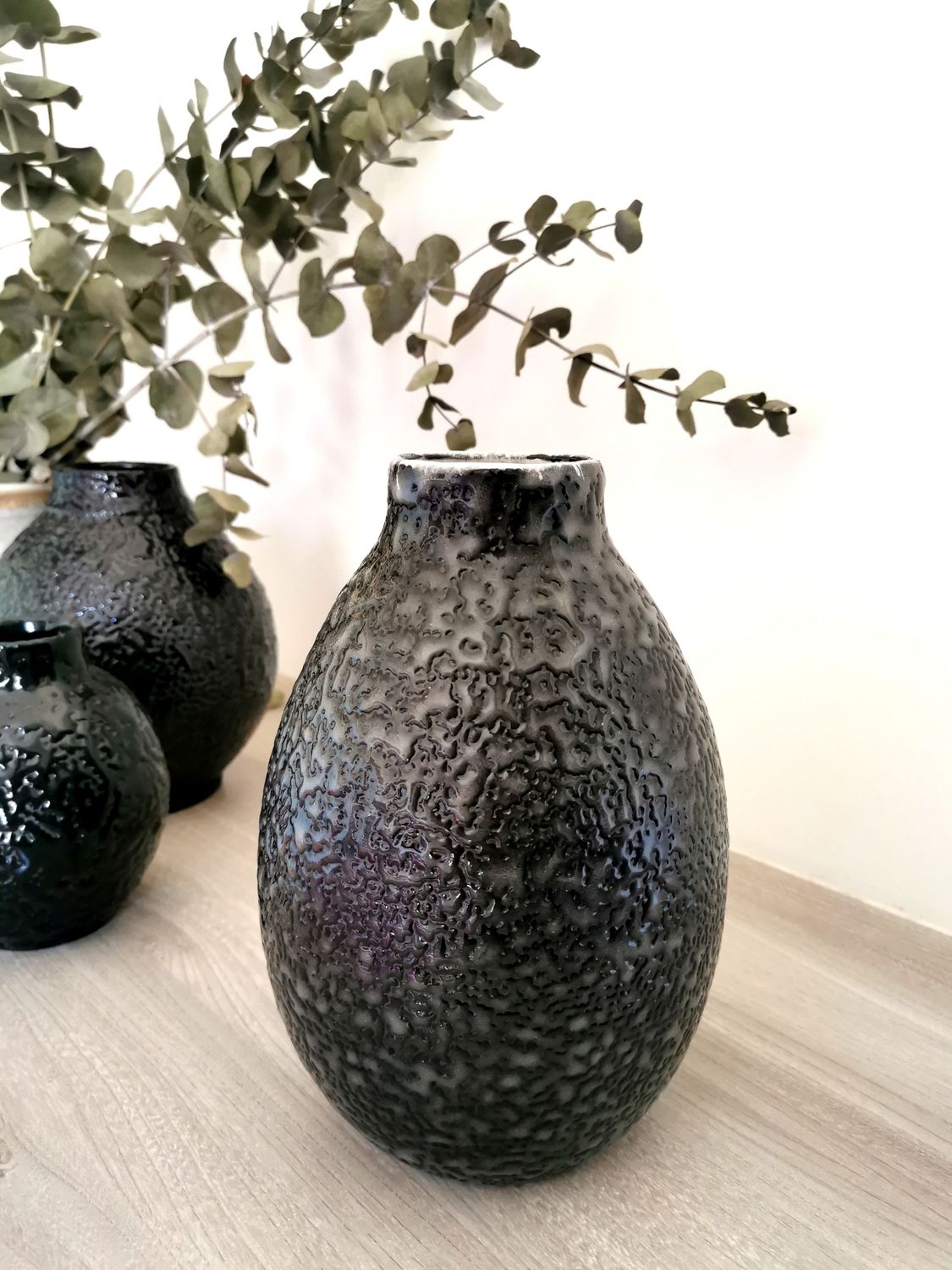 Frosty midnight mizzle vase