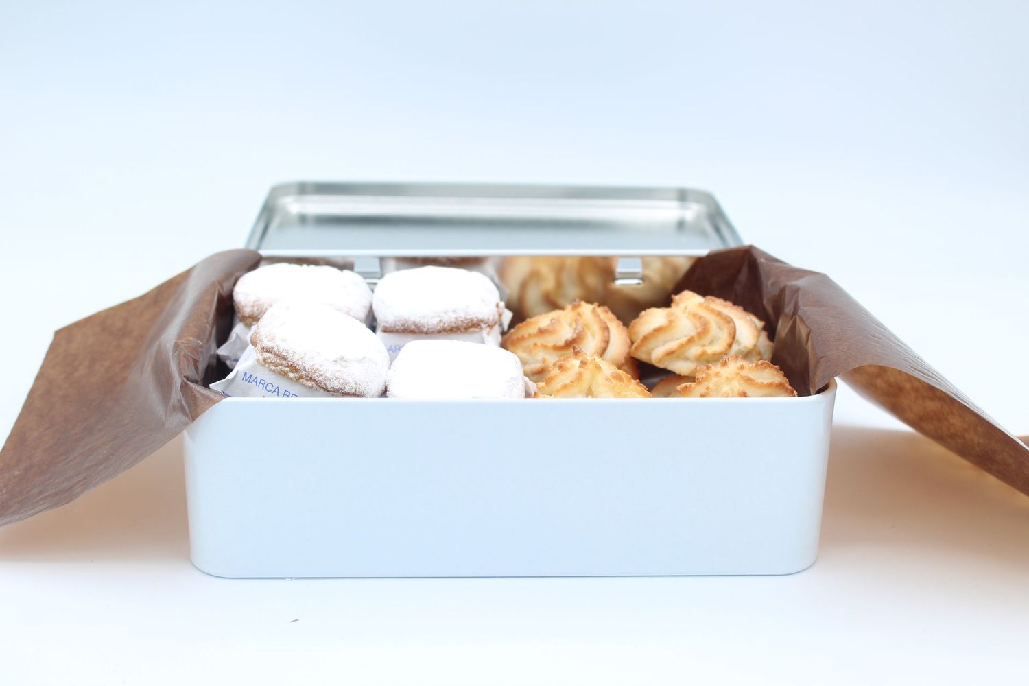 Caja Metálica Marquesitas y pastas de almendra Caja Metálica Marquesitas y pastas de almendra