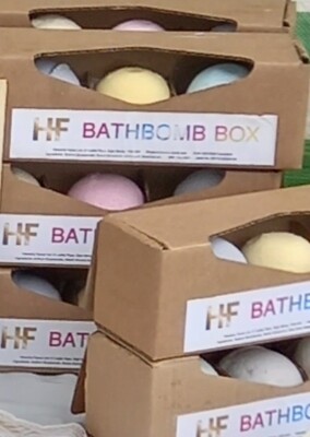  BOX OF 3 BATHBOMBS                SPECIAL OFFER 2 boxes for £15   