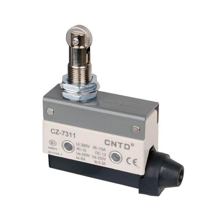 CZ-7311 CNTD  LIMIT SWITCH  REFORZADO METALICO CON  RODILLO LINEAL  10 AMP 250VAC