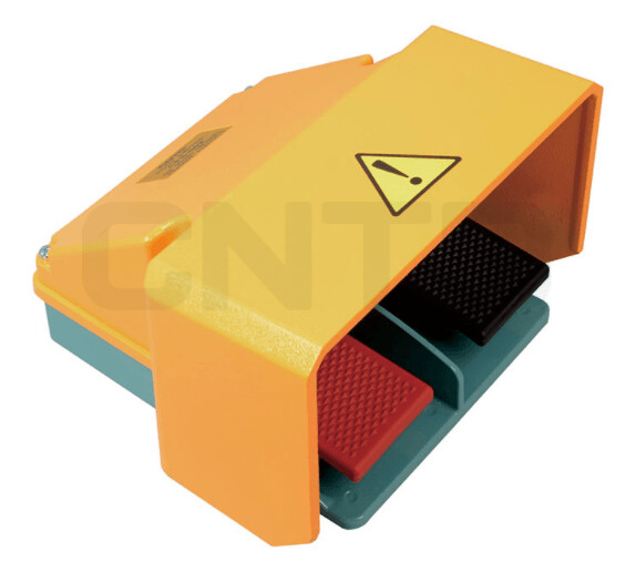 CFS602 CNTD PEDAL DOBLE CON GUARDA DE SEGURIDAD 15 AMP 250V