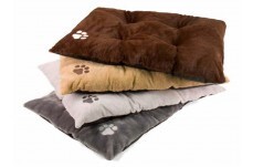 Dallas Bone Applique Tufted Dog Bed