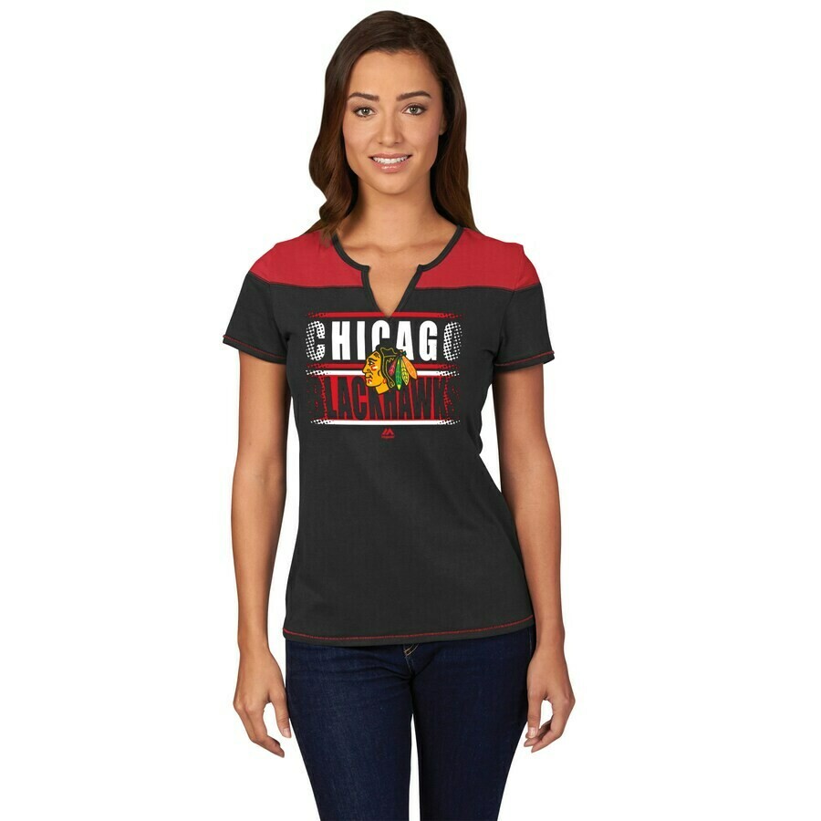Chicago Blackhawks Ladies Majestic In The Moment V-neck, Size: Small