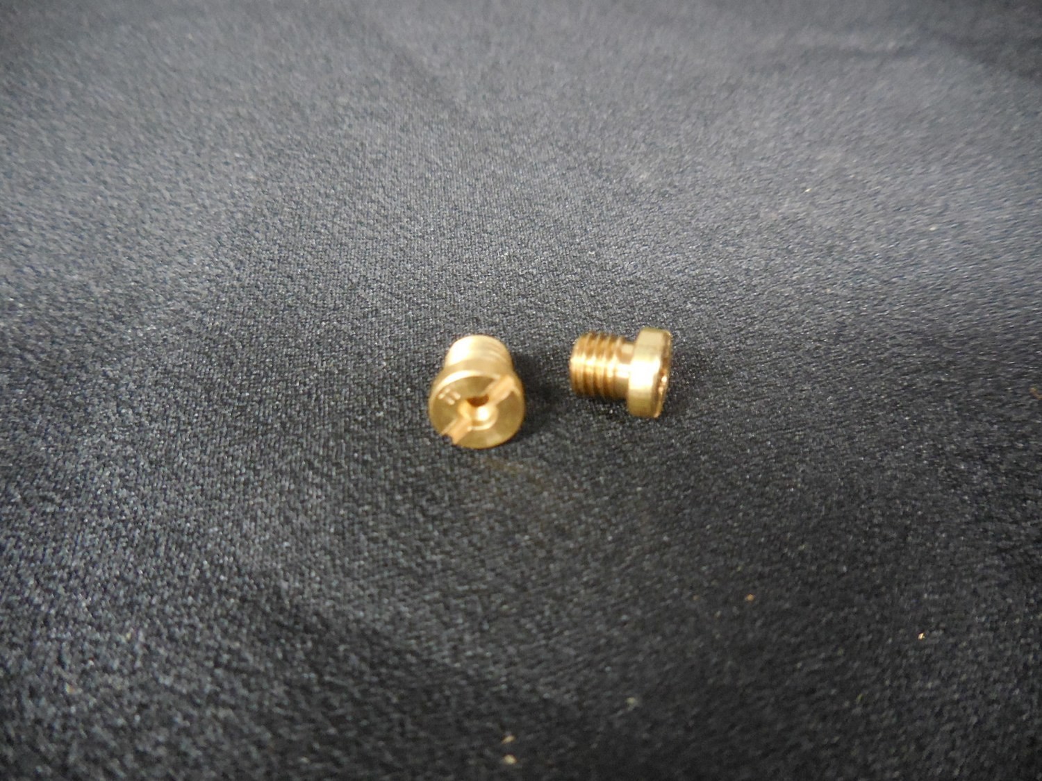 Quadrajet Metering JET, primary, pair, 77