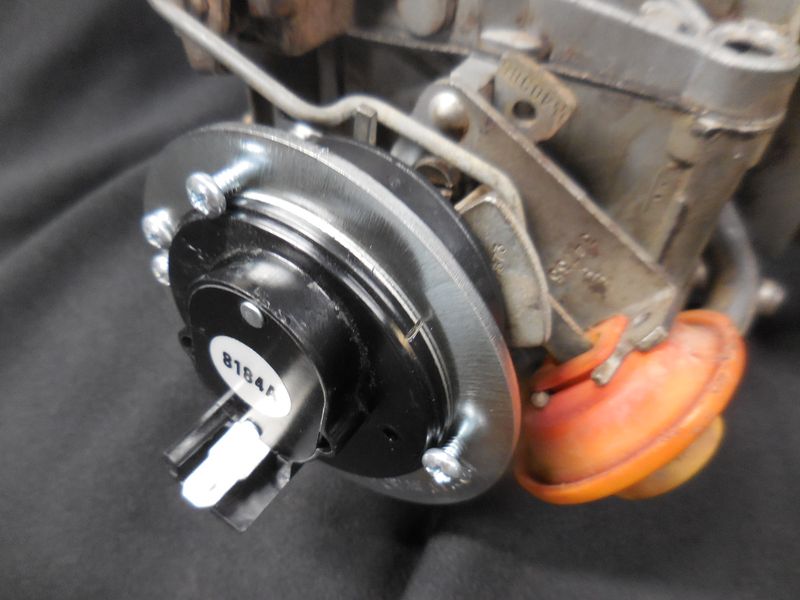 A Oldsmobile 1967-1969 Quadrajet electric choke conversion kit