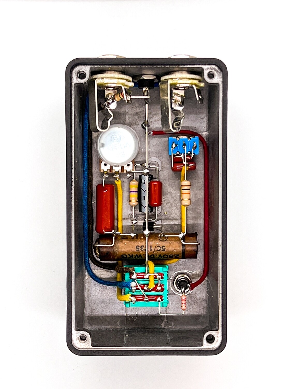 Elysium - Low-Gain Fuzz