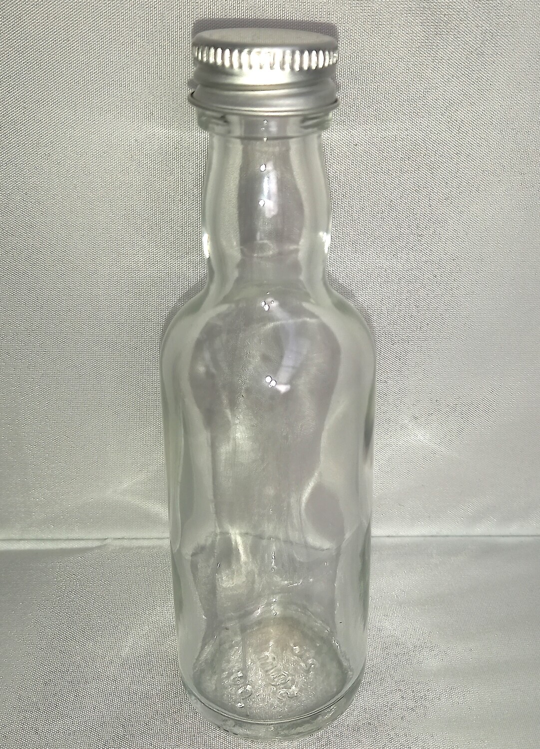 Glass Bottles with caps 50ml, Pack Size: 6 x 50ml mini/spirit bottle with silver alum cap