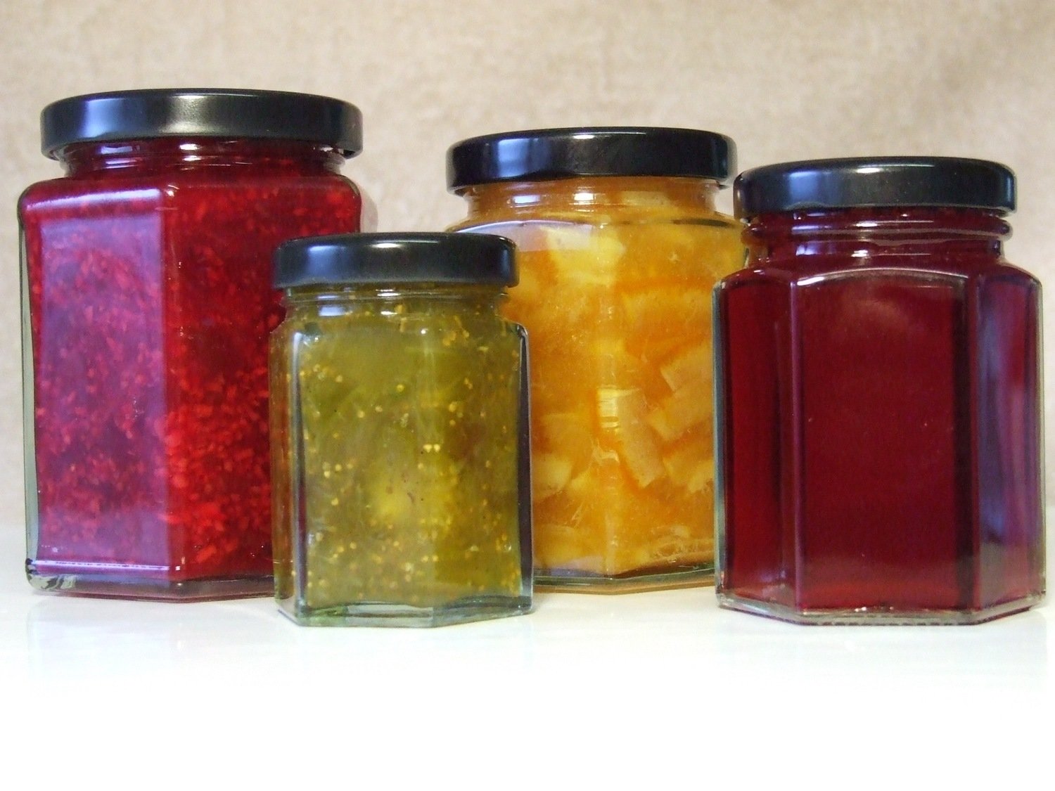 Wares Of Knutsford 190ml (8oz) Hexagonal Glass Jam Jars With Lids - Pack Of 36